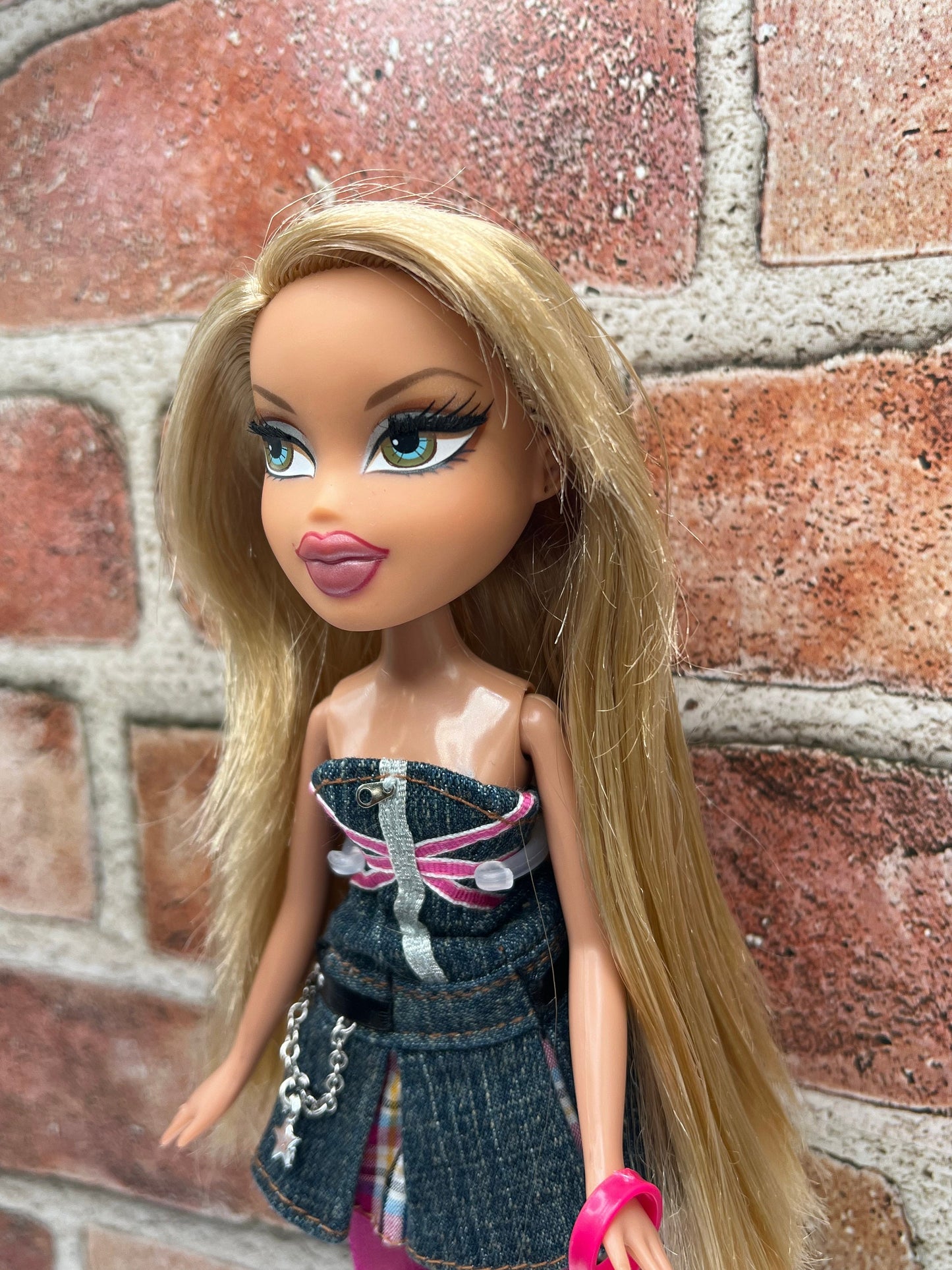 Vintage Bratz Doll With Rooted Eyelashes