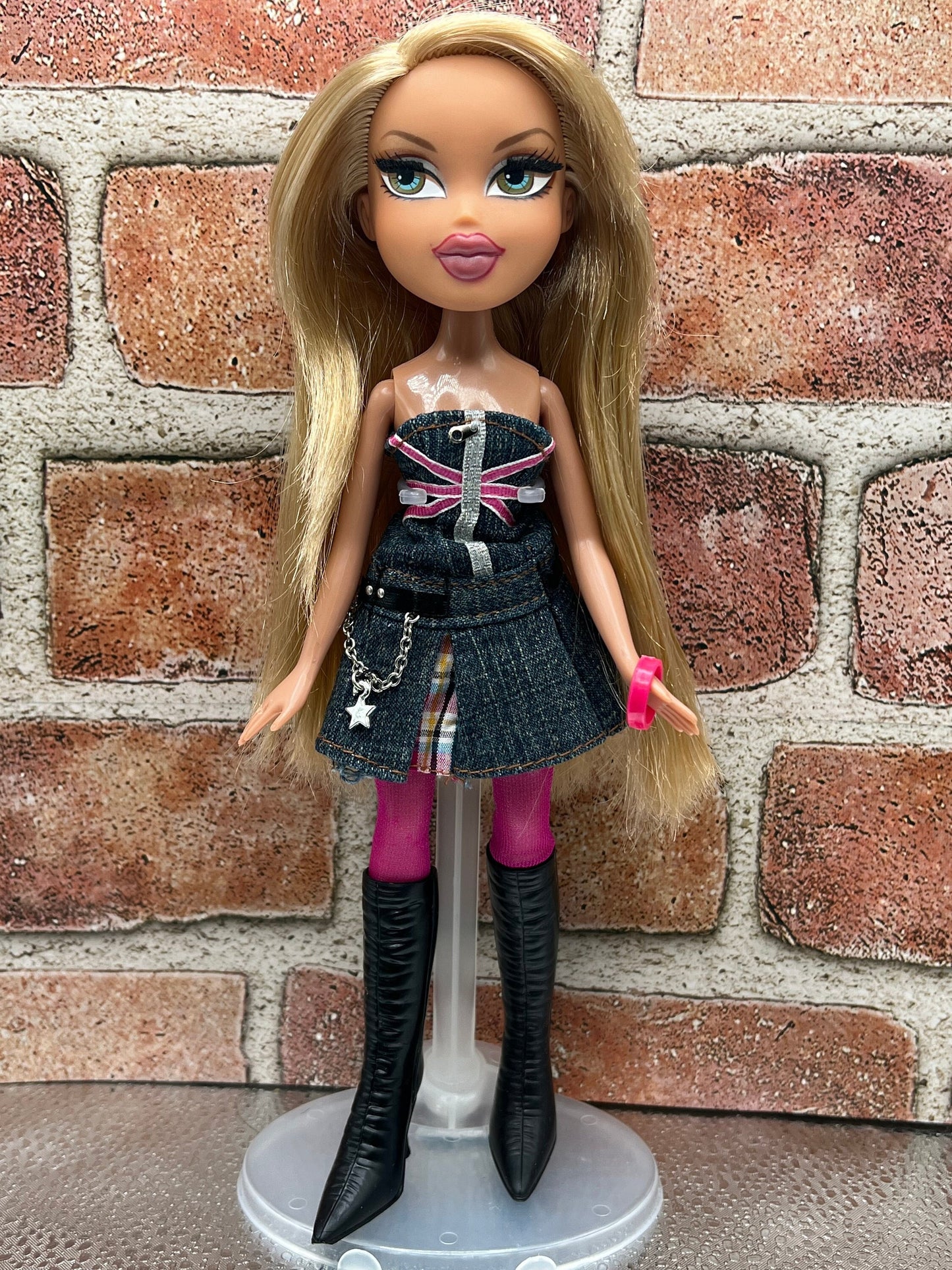 Vintage Bratz Doll With Rooted Eyelashes