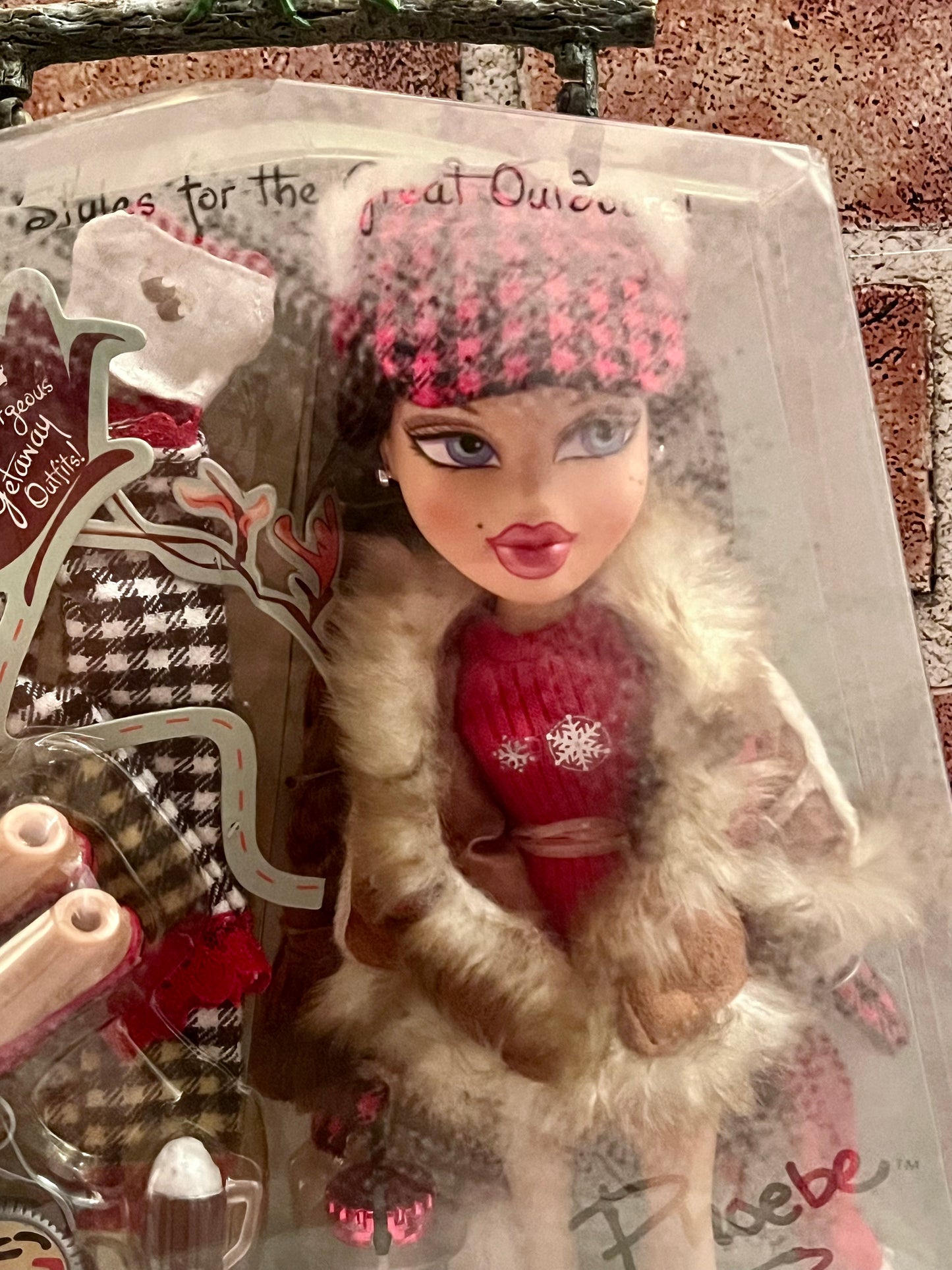 Rare Vintage Winter Adventure Phoebe Bratz Doll NIB