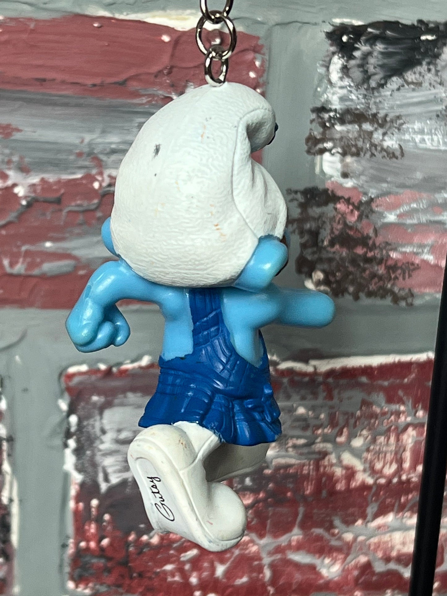 Handmade 2011 “Gutsy” Smurf Keychain