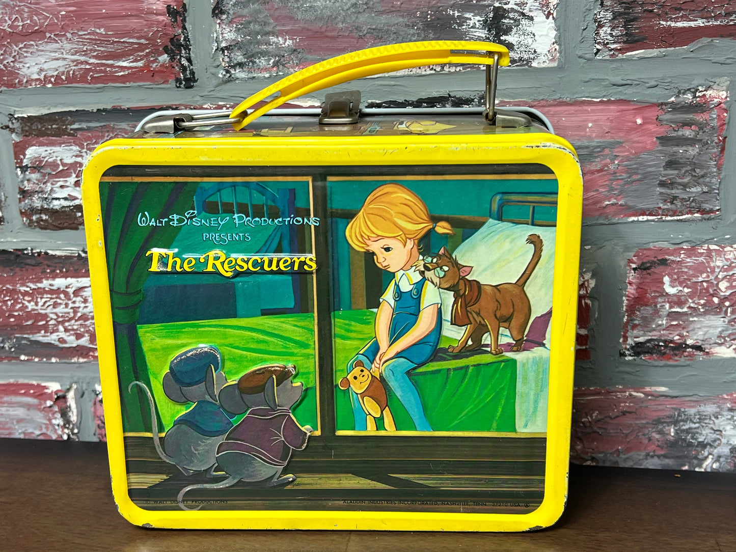 Vintage 1977 Walt Disney Production “The Rescuers” Lunchpail