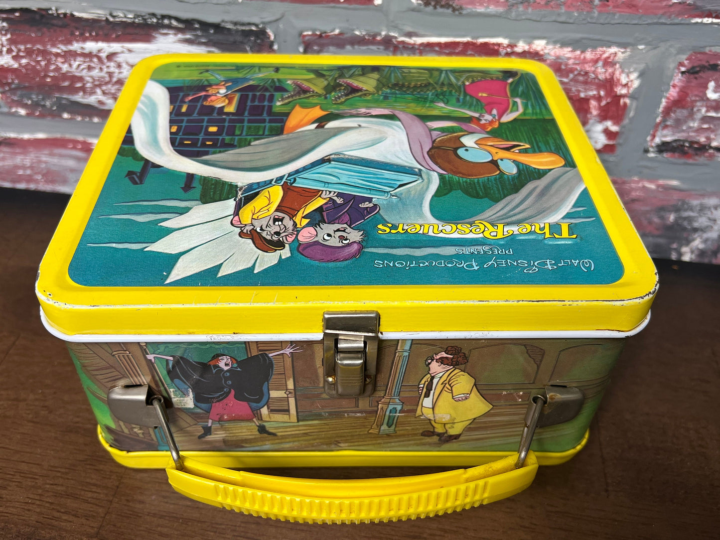 Vintage 1977 Walt Disney Production “The Rescuers” Lunchpail