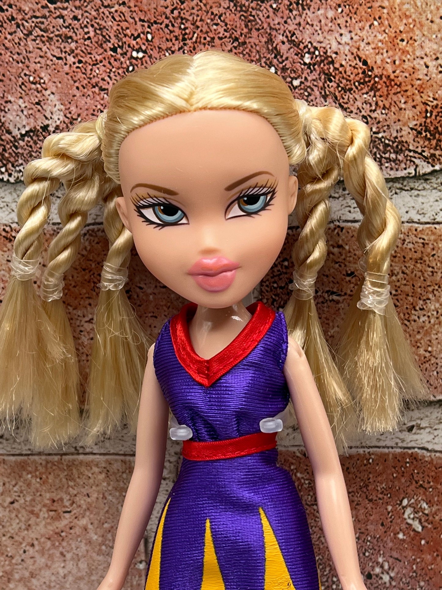 Vintage Cloe Bratz Doll