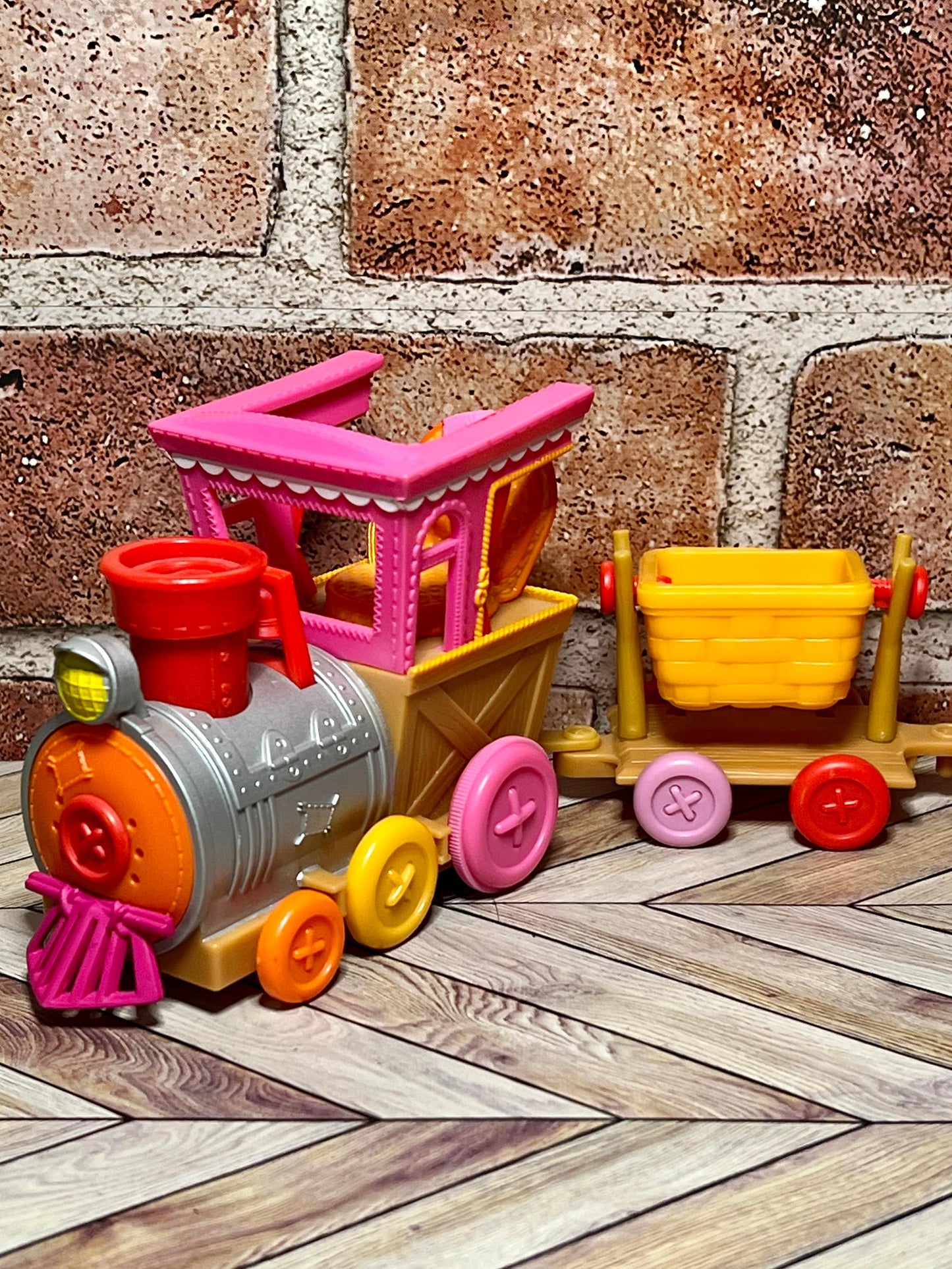 Mini Lalaloopsy Musical and Moving Train And Ballet Recital Accessories